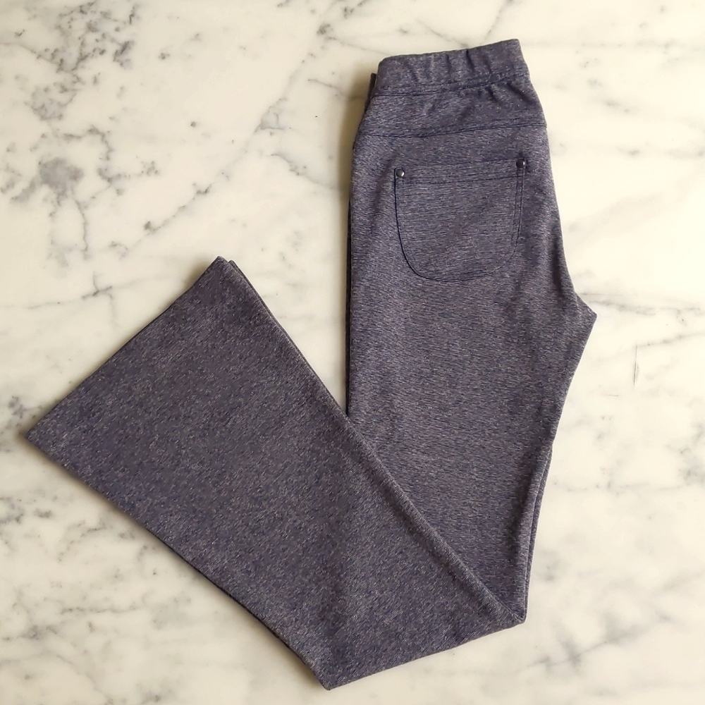 Vintage Express Soft Woven Fabric Stretch Flare Leg Pant.